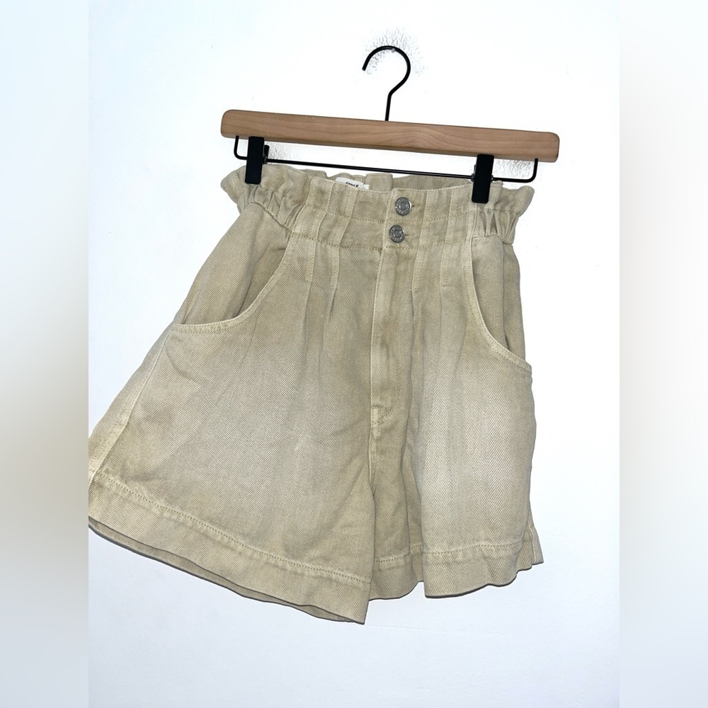 Isabel Marant High-Waist Pleated Cream Shorts - Picture 15 of 15